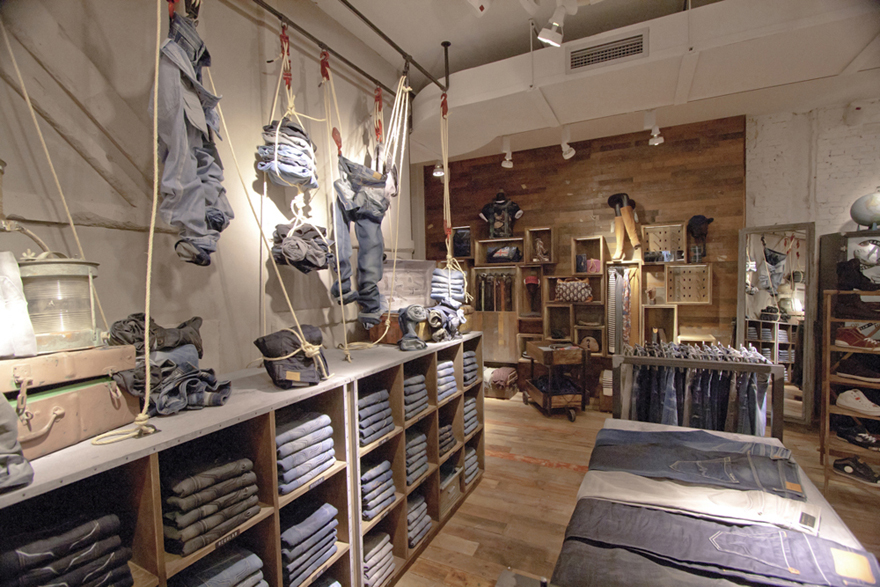 Recoupage en la tienda de Pepe Jeans